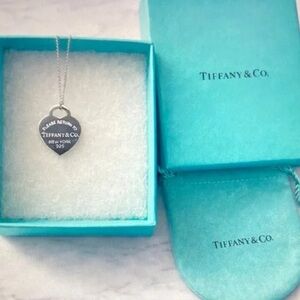Tiffany & Co. Silver Return to Tiffany Necklace